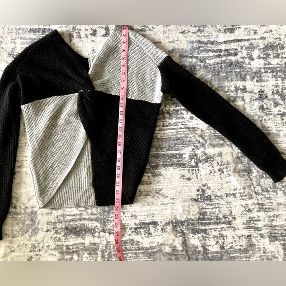 Women's Criss Cross V-Neck Sweaters Long Sleeve Wrap Front Pullover Size 3-5 - Picture 4 of 8